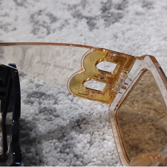 💰3/$30Square B Sunglasses - Picture 5 of 10